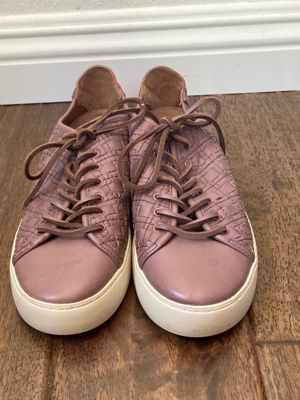 Frye Lena Woven Low Lace Woven Leather Sneaker sz 9 Mauve Casual Everyday